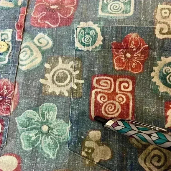 Reyn Spooner x  Disney x Mickey Mouse Cotton Shirt-Large (With Stains***) - Picture 9 of 9